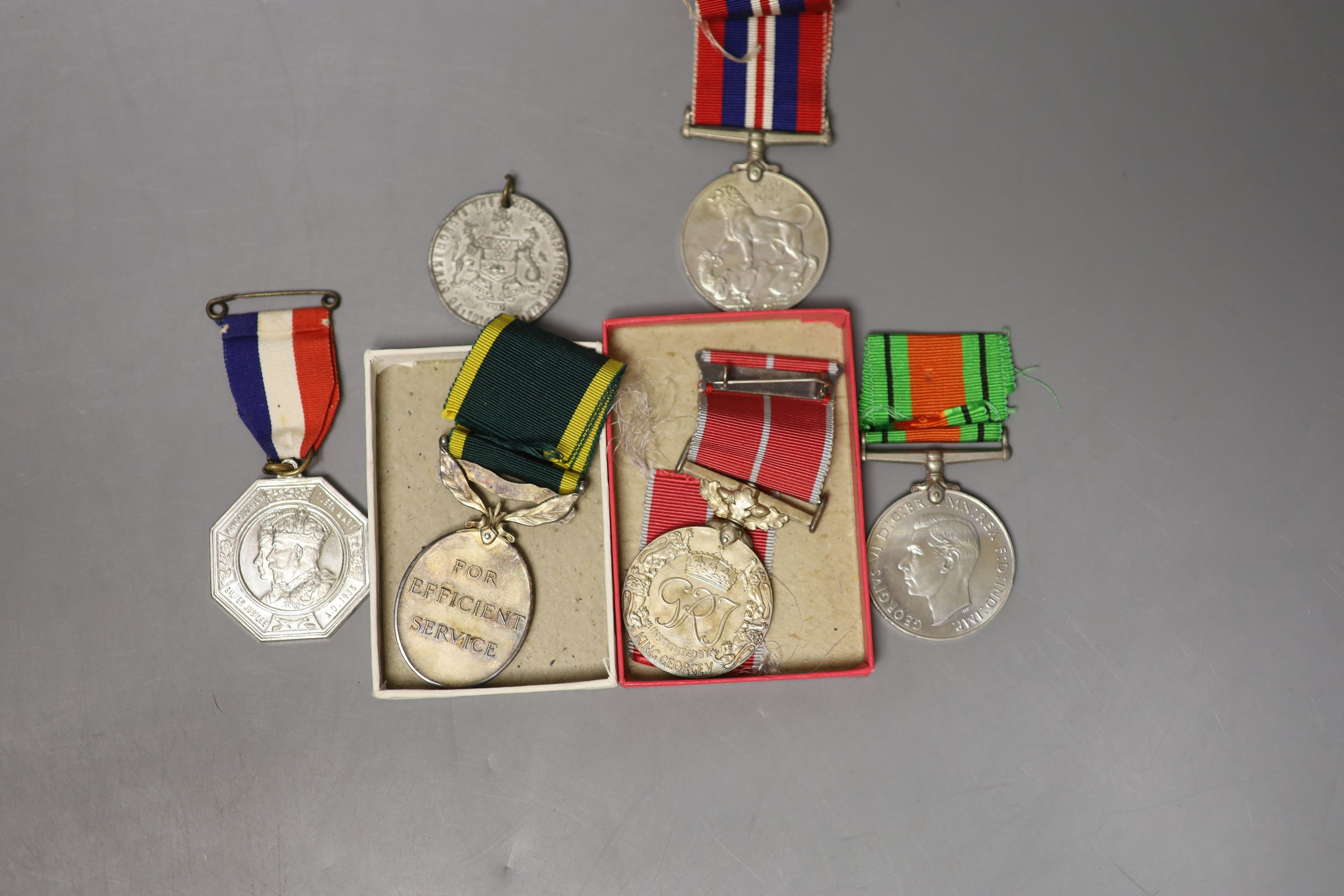 Medals: BEM, Territorial, WM & Victory to Sjt PW Hope RA, with masonoc medal & Jubilee medal